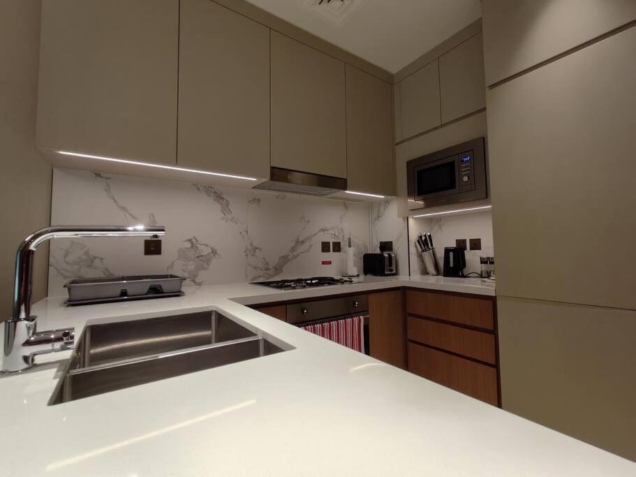 Apartment Luxury Of 1 Minute Walk To Burj Khalifa & D/opera